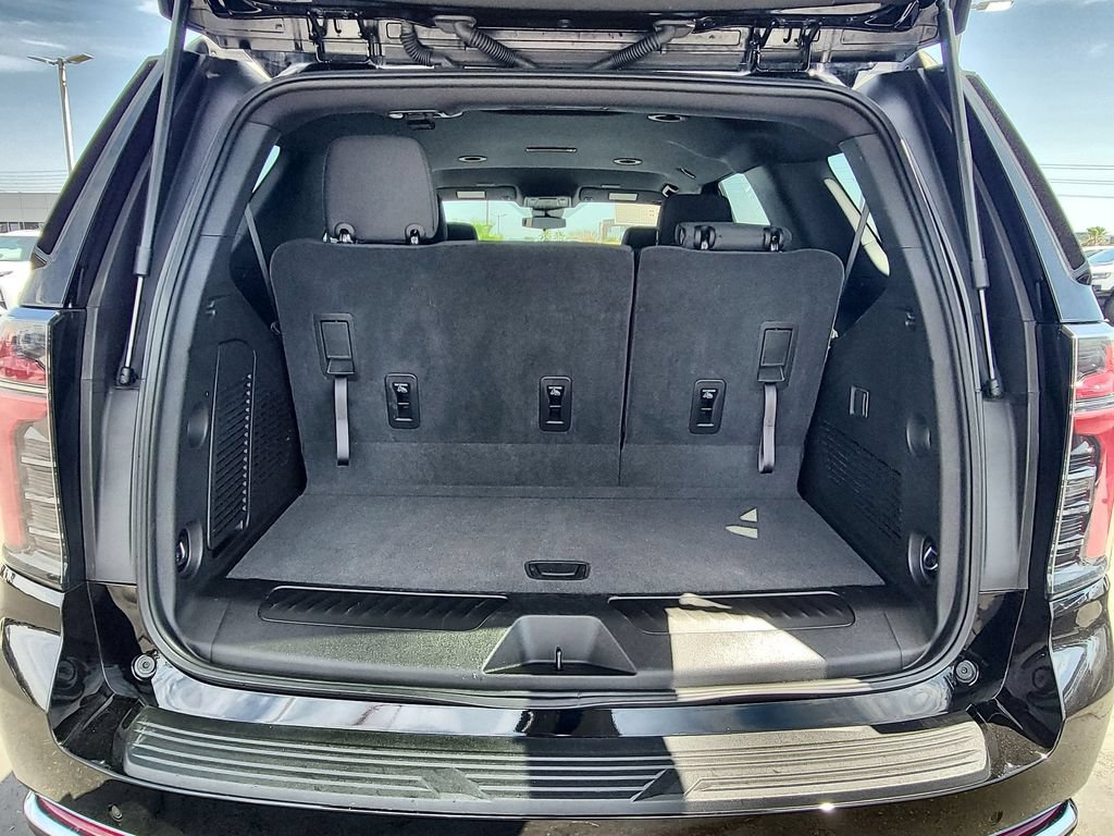 Used 2026 Chevrolet Tahoe LS RWD image 25