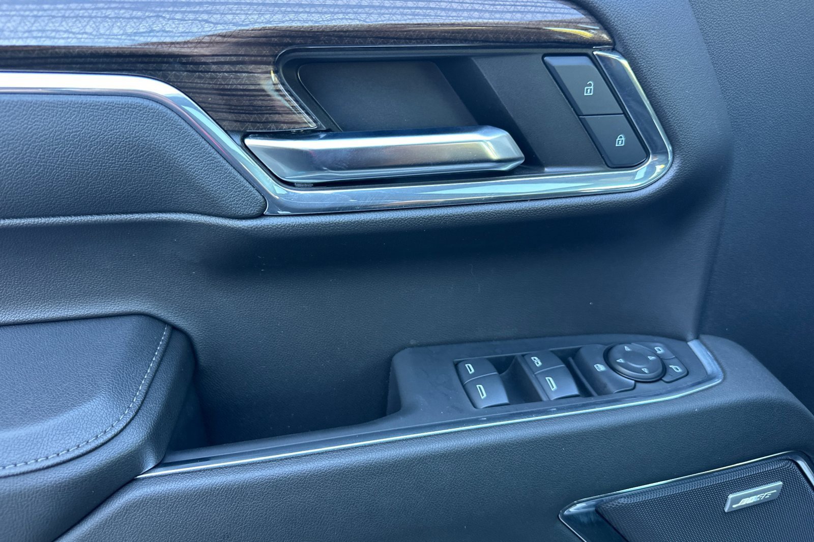 Used 2024 Chevrolet Silverado 1500 LT Trail Boss w/ LT Trail Boss Premium Package image 11