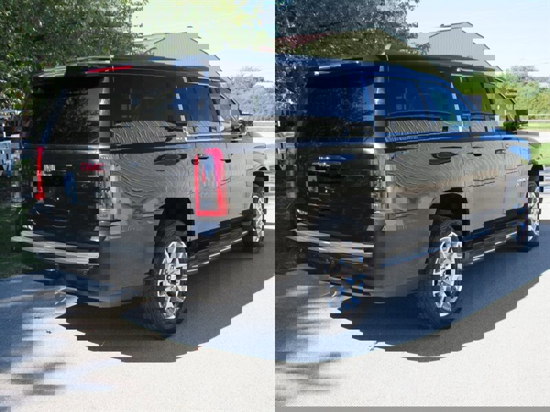 Used 2015 GMC Yukon XL SLT w/ Open Road Package image 6