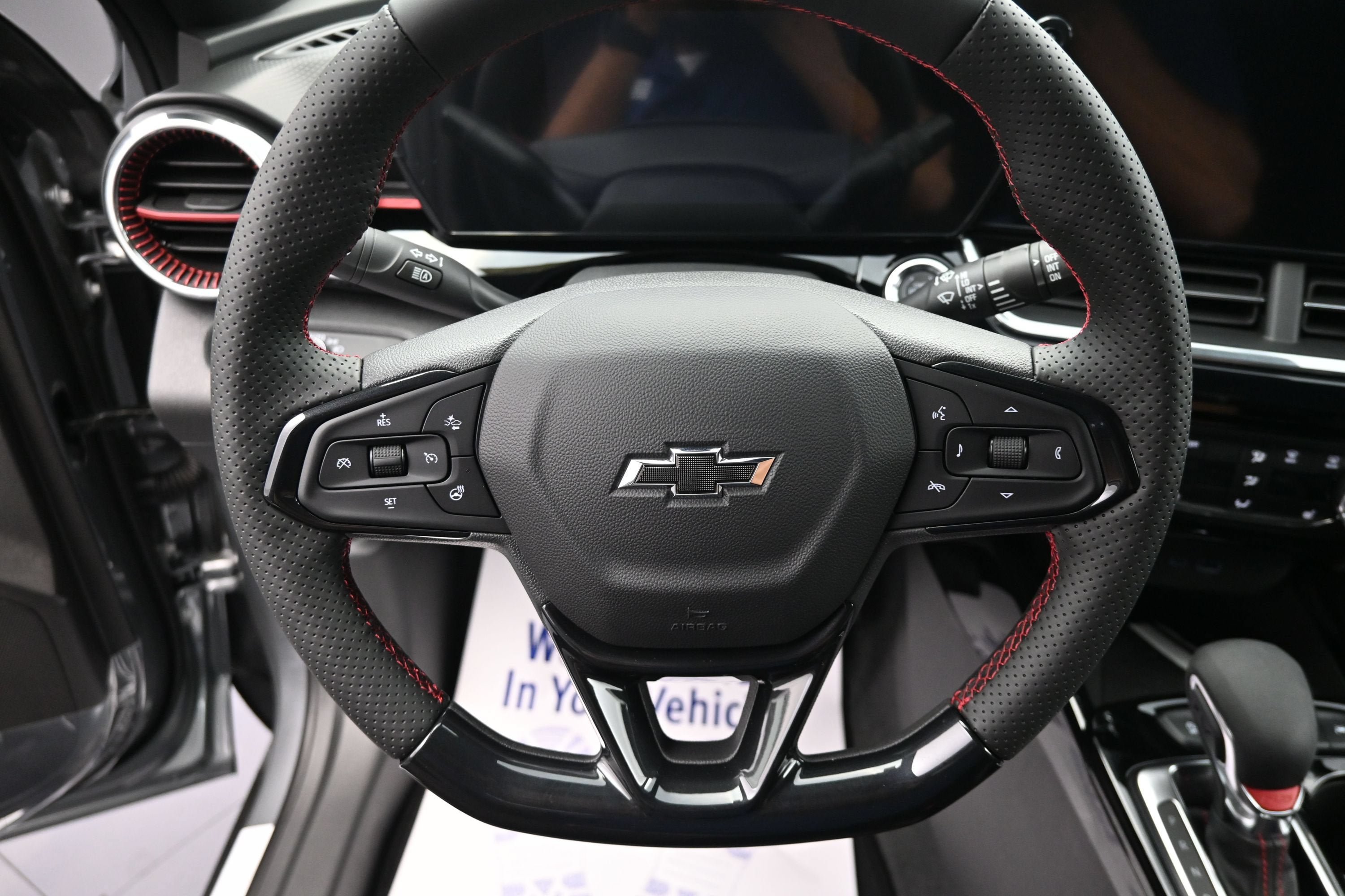 New 2026 Chevrolet Trax RS w/ Sunroof Package FWD image 12
