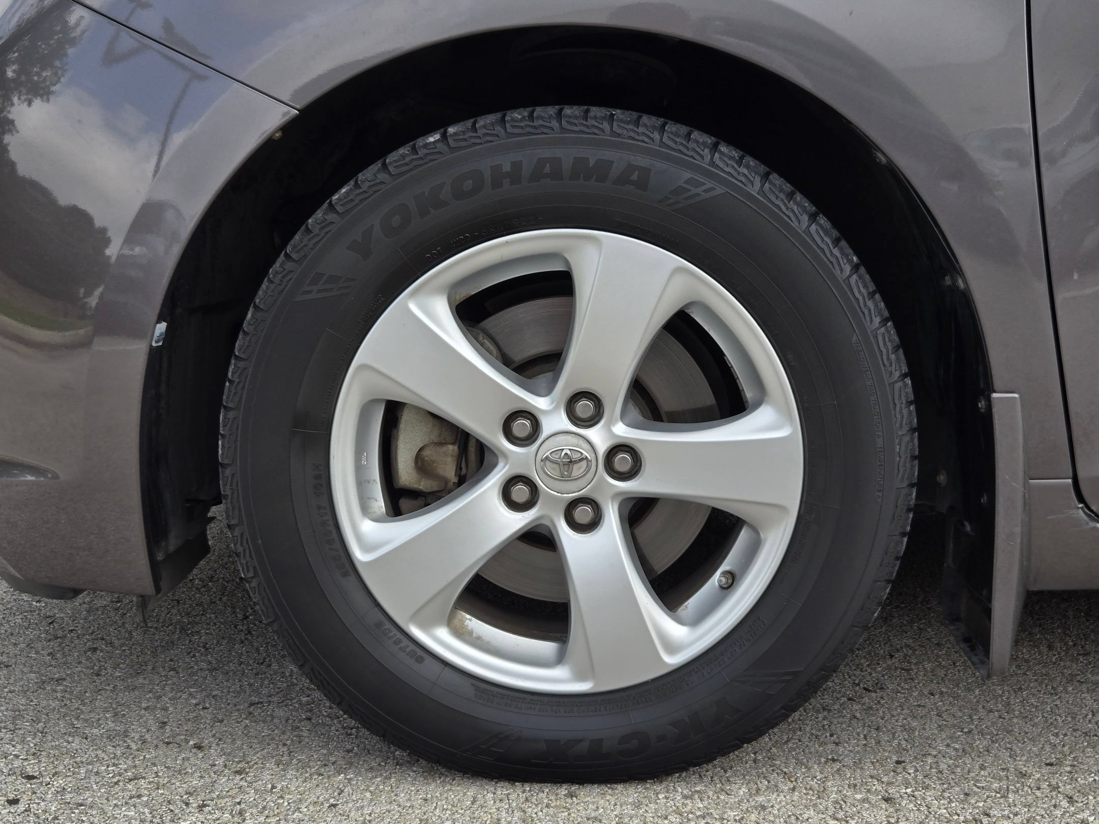 Used 2013 Toyota Sienna LE FWD image 29