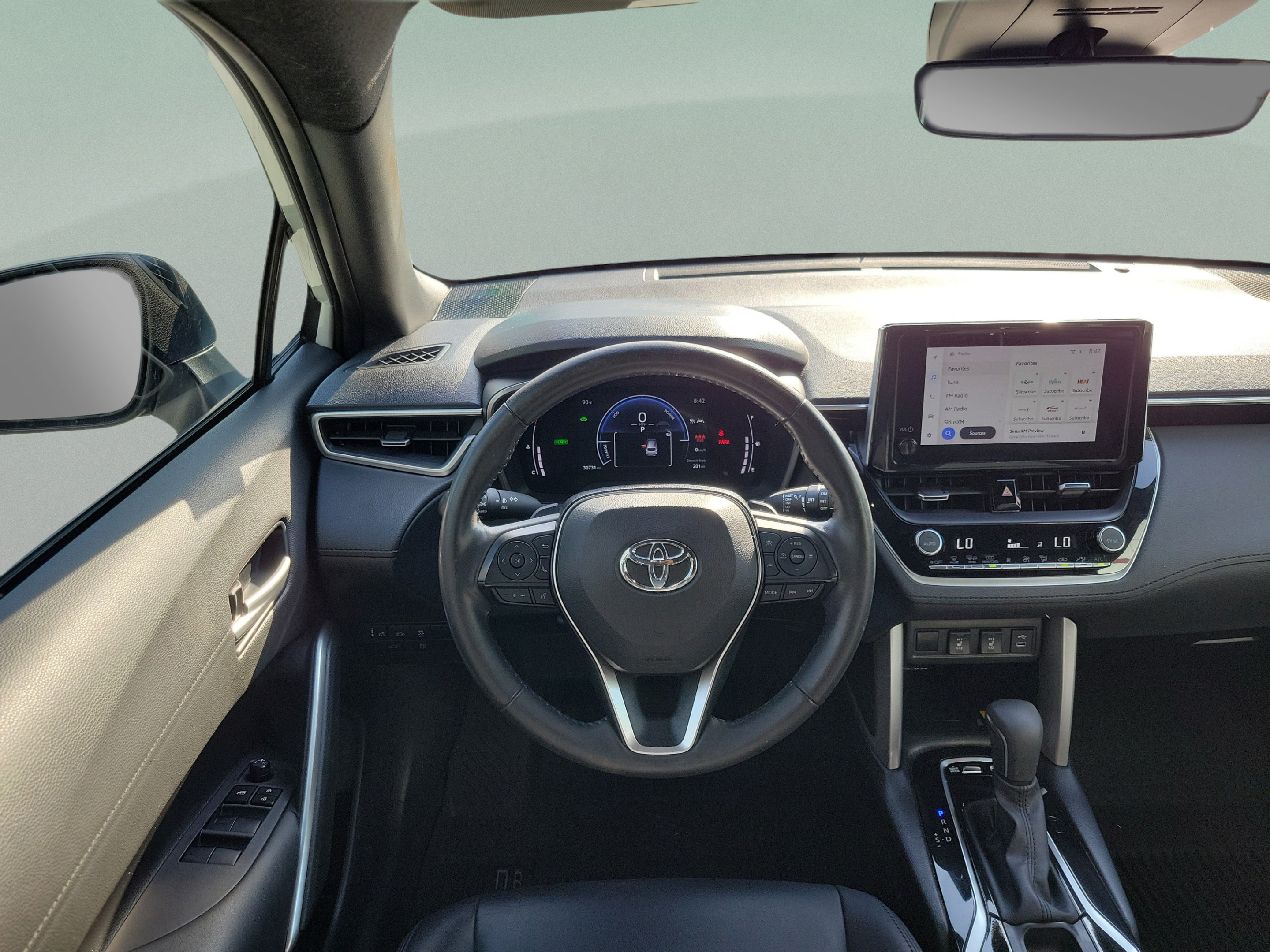 Used 2023 Toyota Corolla Cross AWD Hybrid w/ Convenience Package image 21
