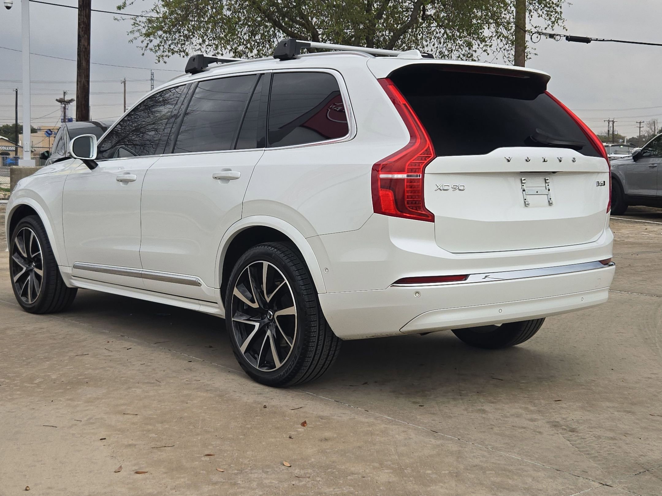 Used 2023 Volvo XC90 B6 Plus AWD/4WD image 5