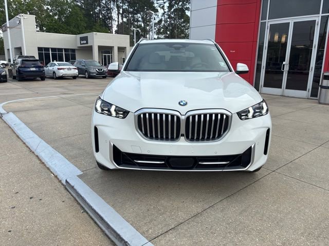 Used 2025 BMW X5 sDrive40i w/ Premium Package RWD image 2