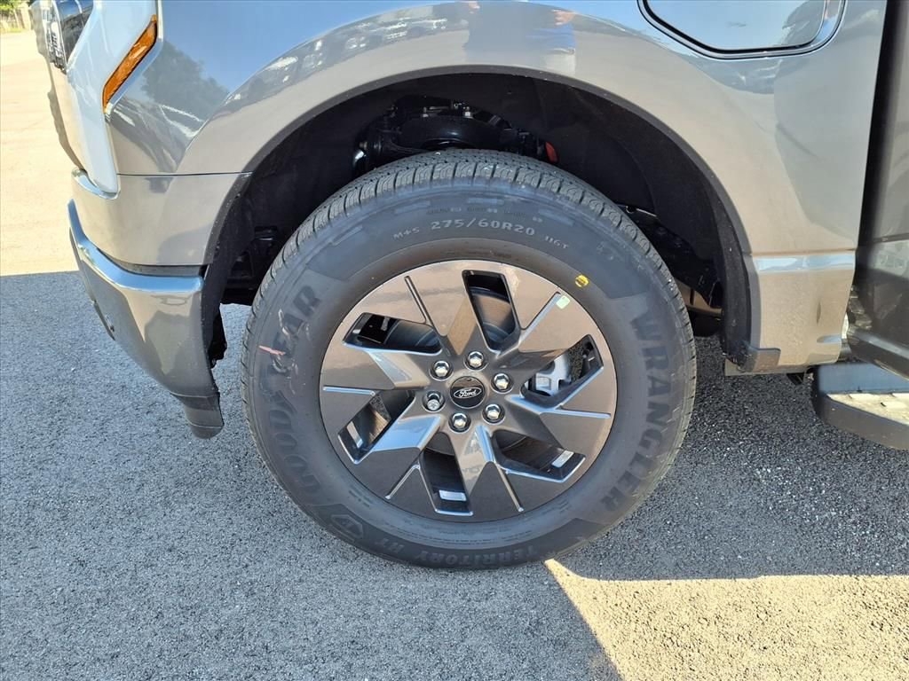 New 2025 Ford F150 Lightning Flash image 29