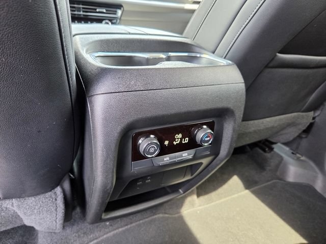 Used 2025 Chevrolet Traverse LT AWD/4WD image 27