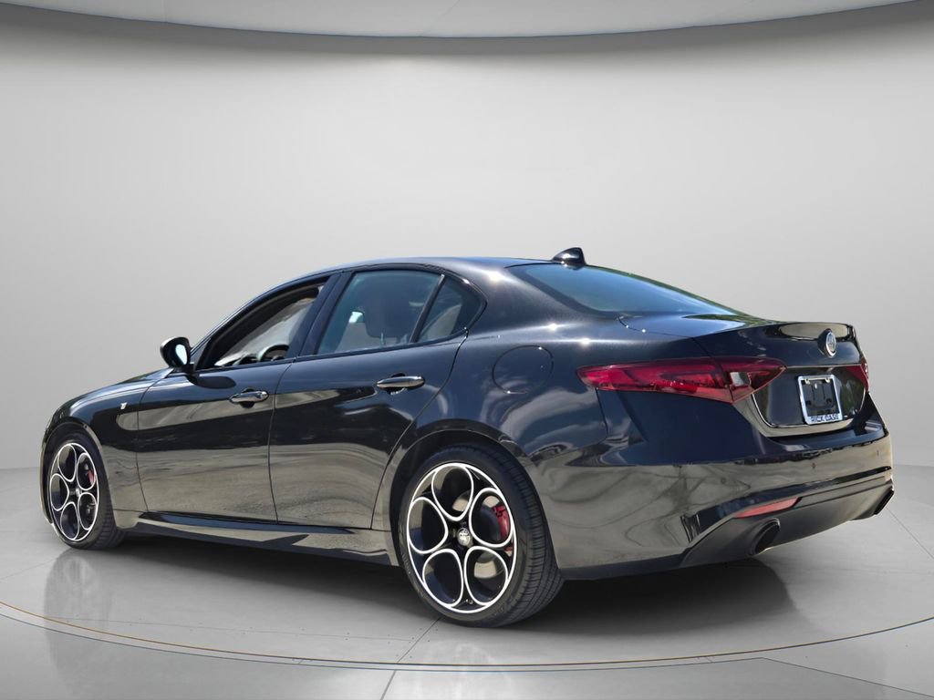 Used 2022 Alfa Romeo Giulia Ti w/ Active Assist Plus Package image 7