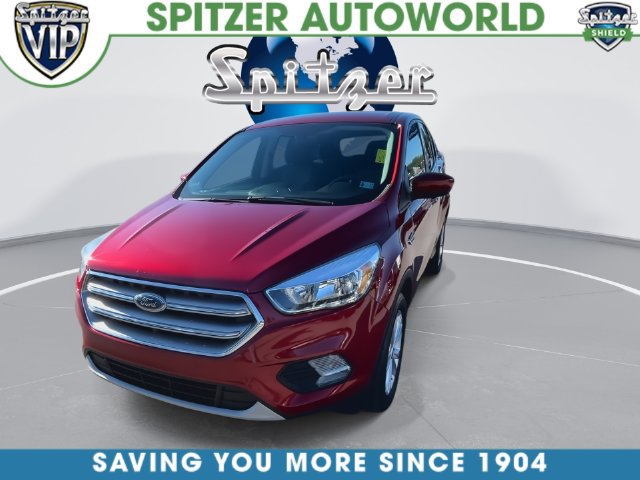 Used 2017 Ford Escape SE w/ SE Cold Weather Package AWD/4WD image 6