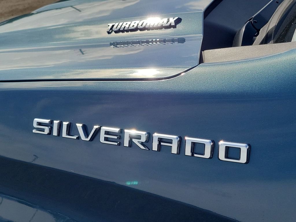 Used 2024 Chevrolet Silverado 1500 LT AWD/4WD image 30