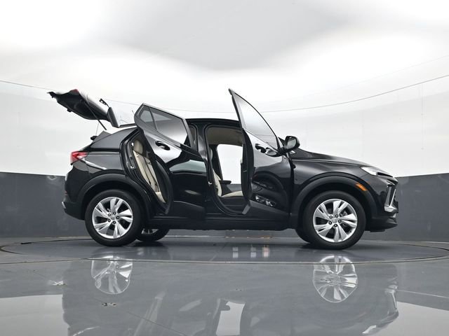Certified 2024 Buick Encore GX Preferred w/ Comfort Package AWD/4WD image 33