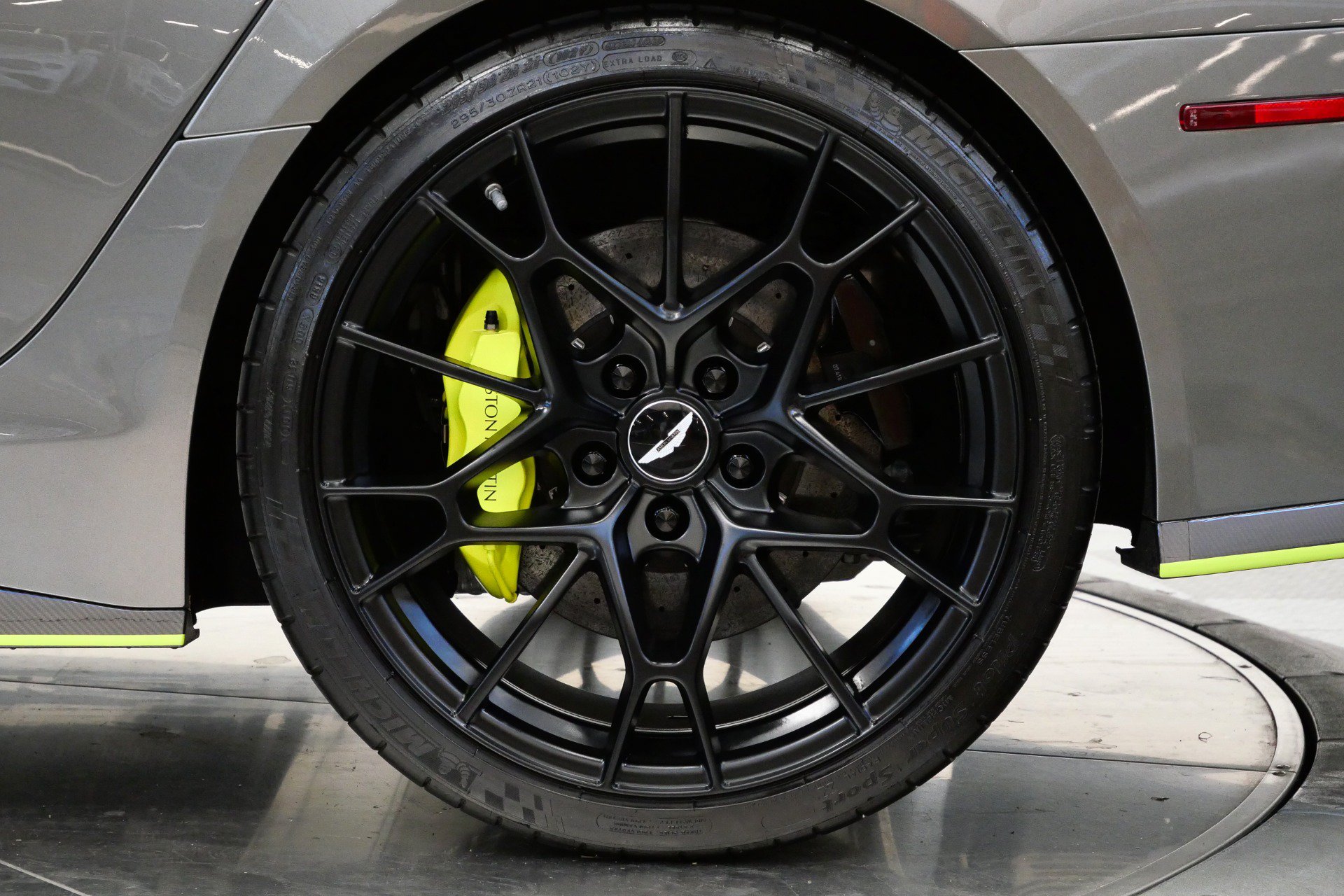Used 2019 Aston Martin Rapide AMR RWD image 11