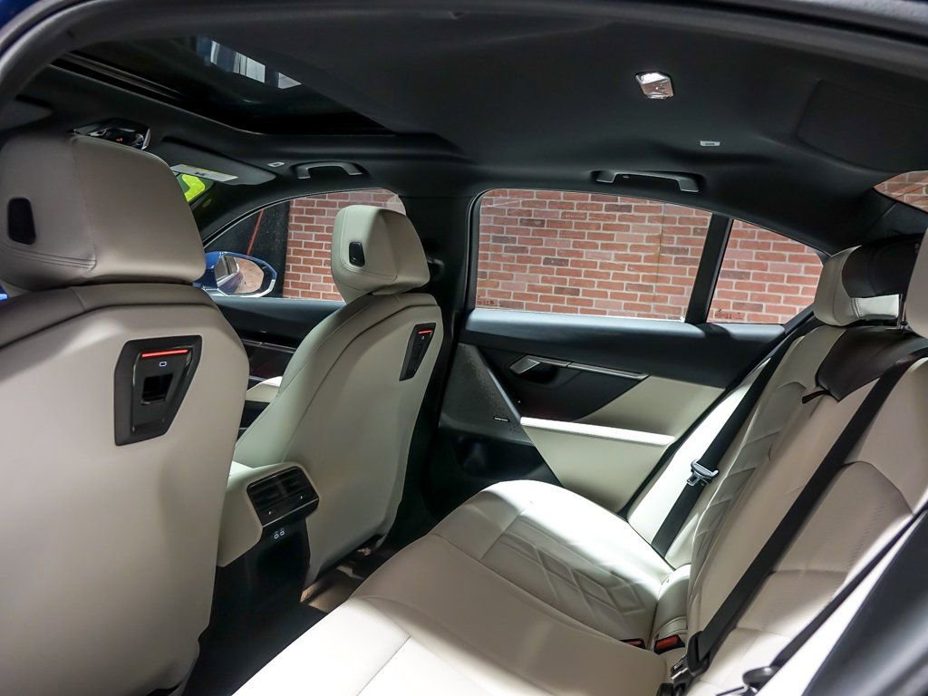 Used 2024 BMW 530i xDrive w/ Premium Package image 17