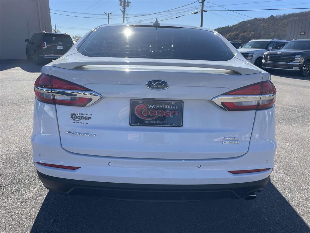 Used 2020 Ford Fusion SEL image 3