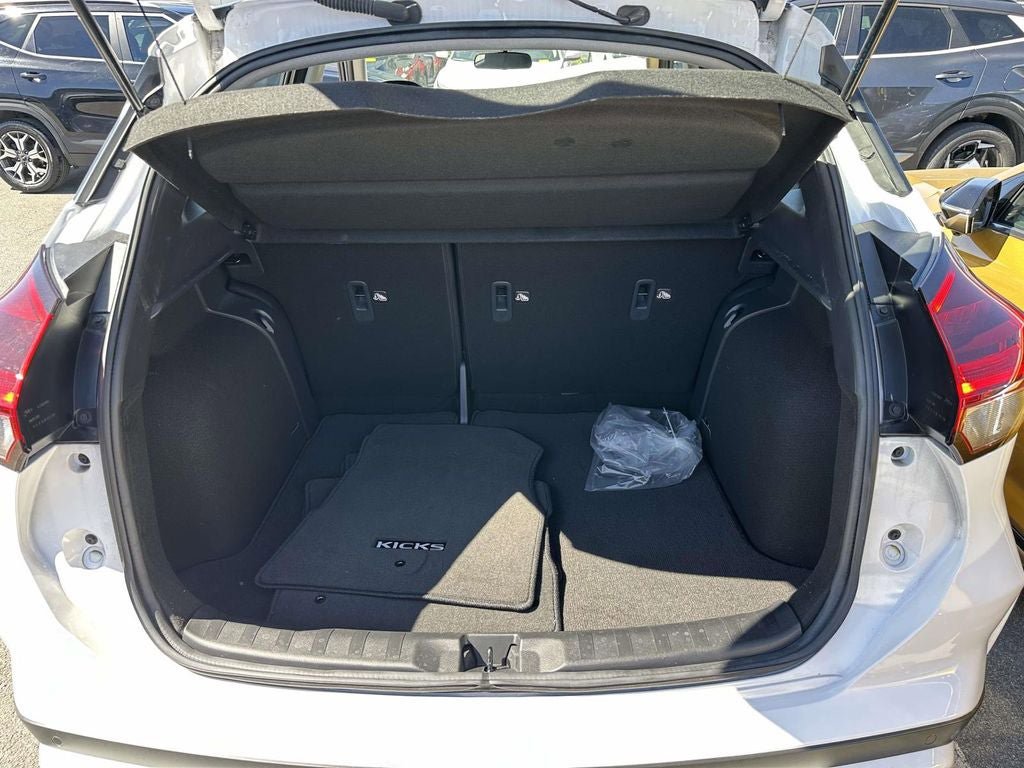 Used 2024 Nissan Kicks S FWD image 12