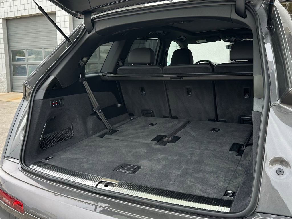 Used 2021 Audi Q7 2.0T Premium Plus w/ Executive Package image 53