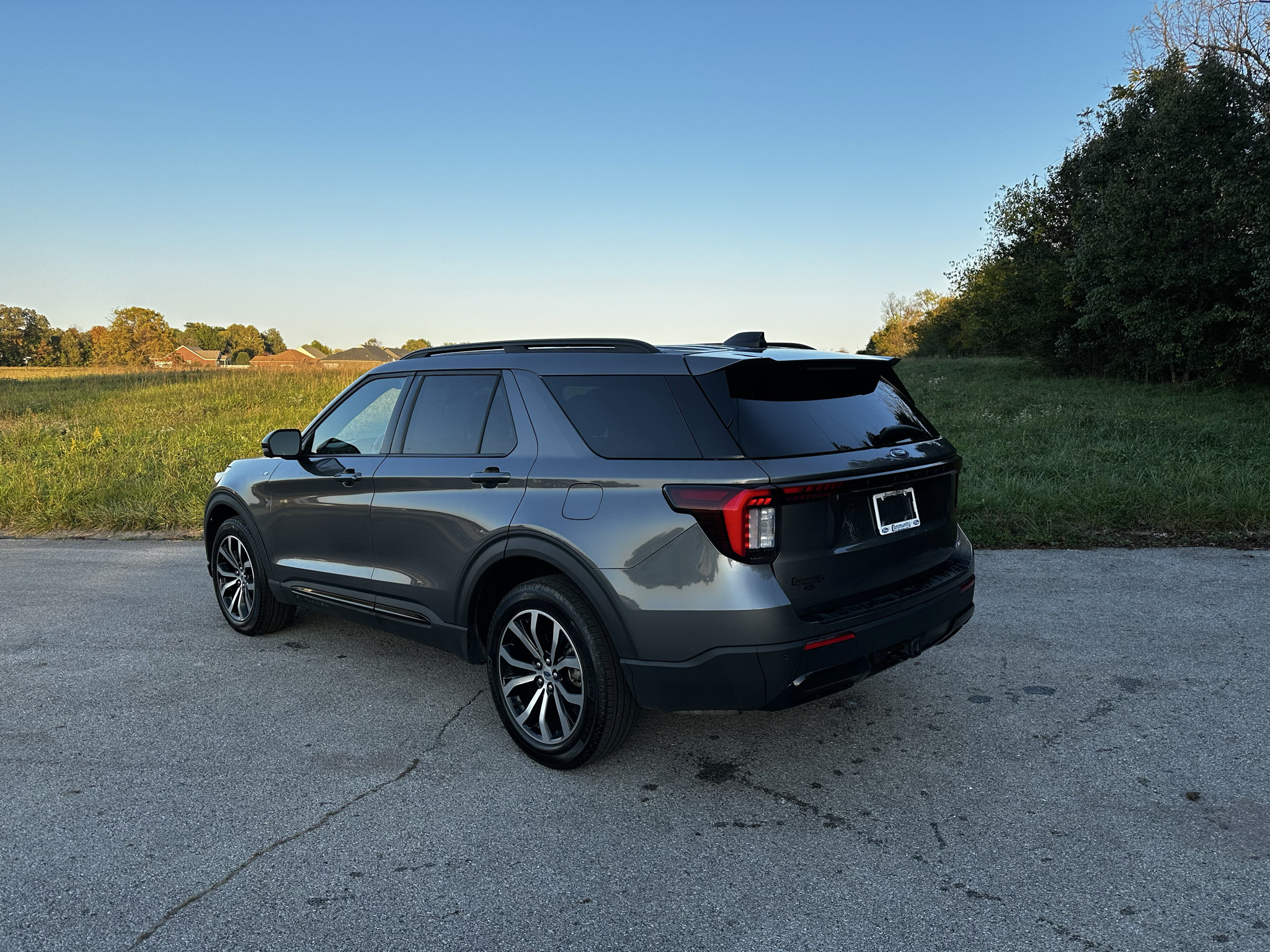 Used 2026 Ford Explorer ST-Line AWD/4WD image 5