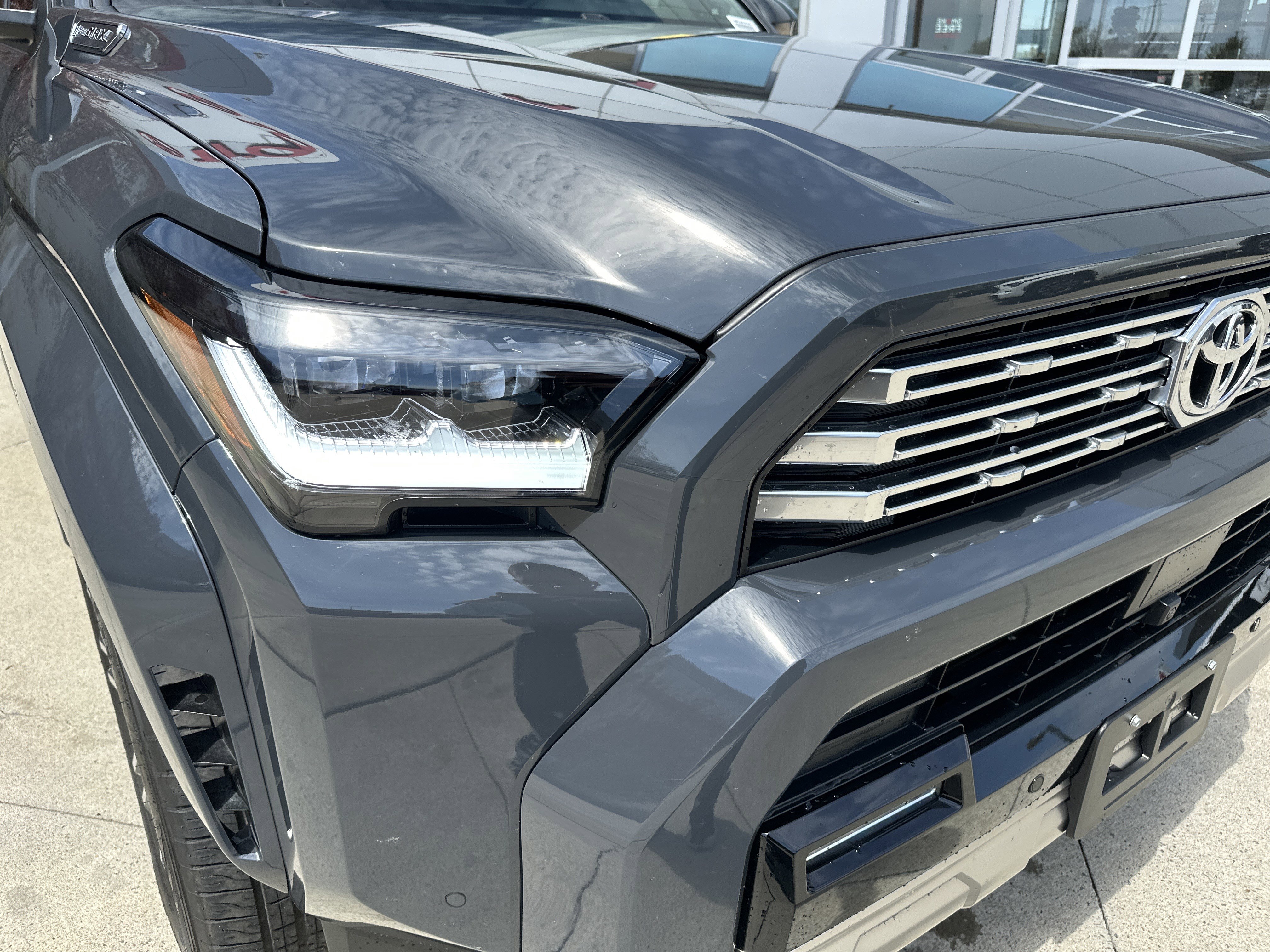 Used 2025 Toyota 4Runner Limited image 19