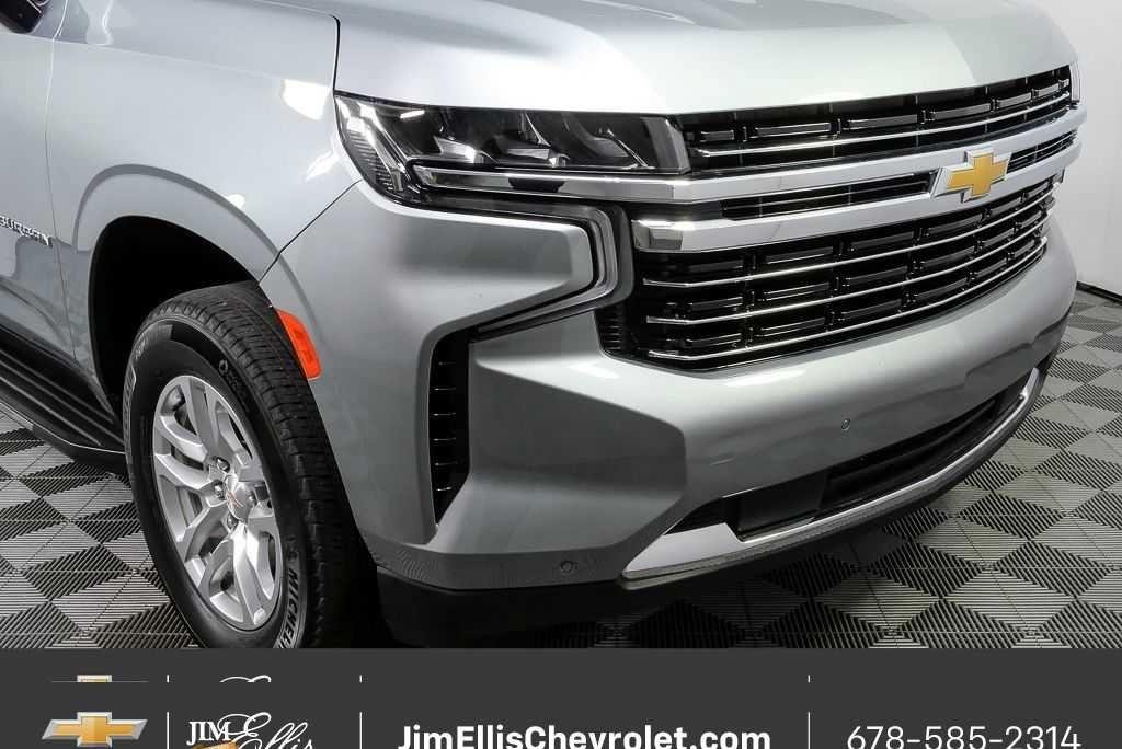 Certified 2024 Chevrolet Suburban LT RWD image 39