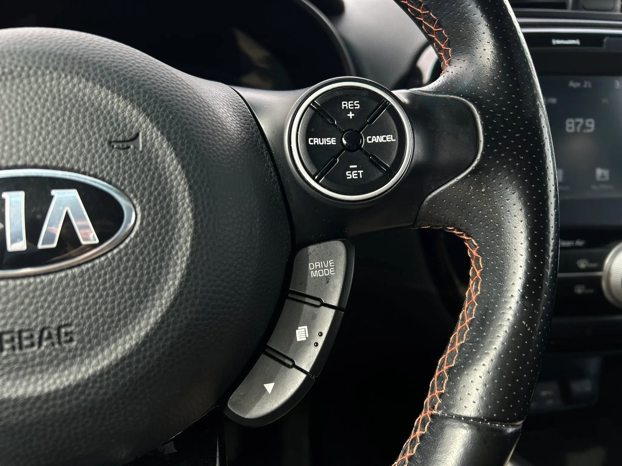 Used 2018 Kia Soul ! FWD image 15