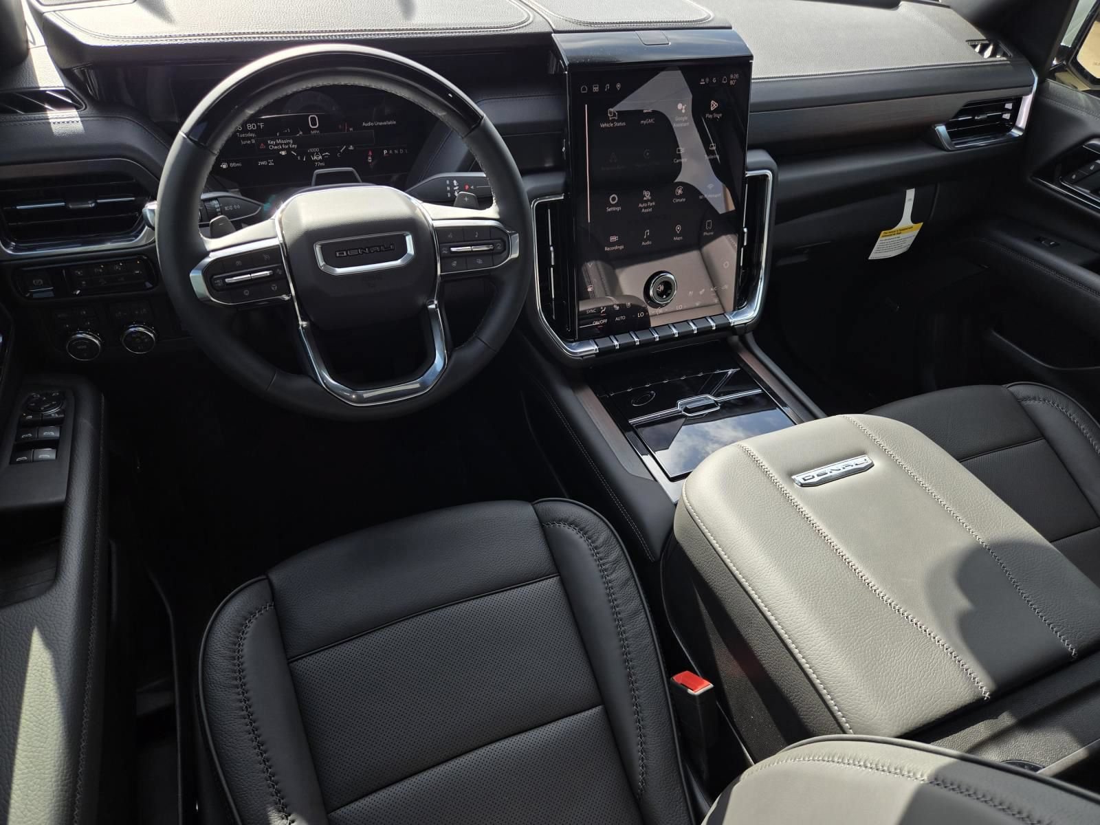New 2026 GMC Yukon Denali w/ Denali Reserve Package AWD/4WD image 7