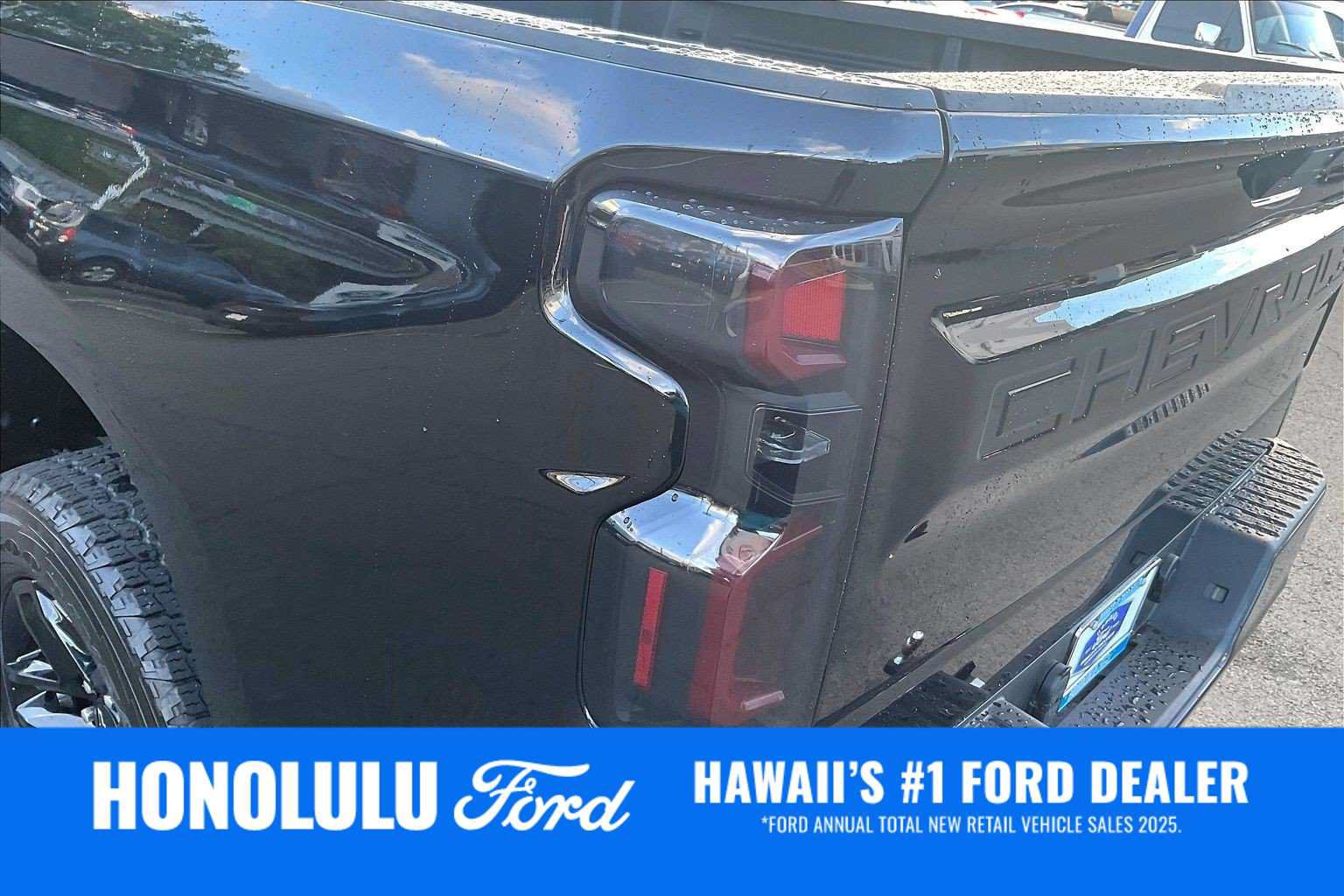 Used 2021 Chevrolet Silverado 1500 Custom Trail Boss AWD/4WD image 32