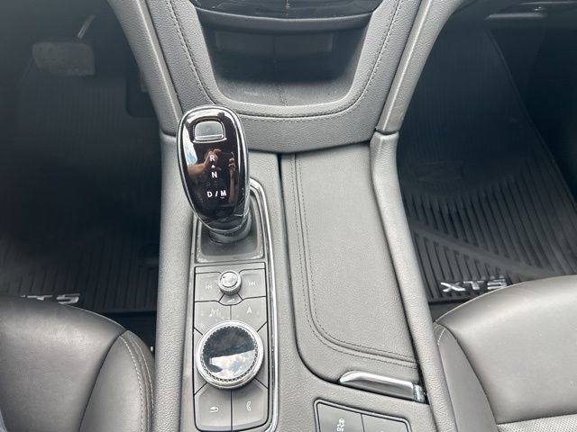 Certified 2023 Cadillac XT5 Premium Luxury AWD/4WD image 19