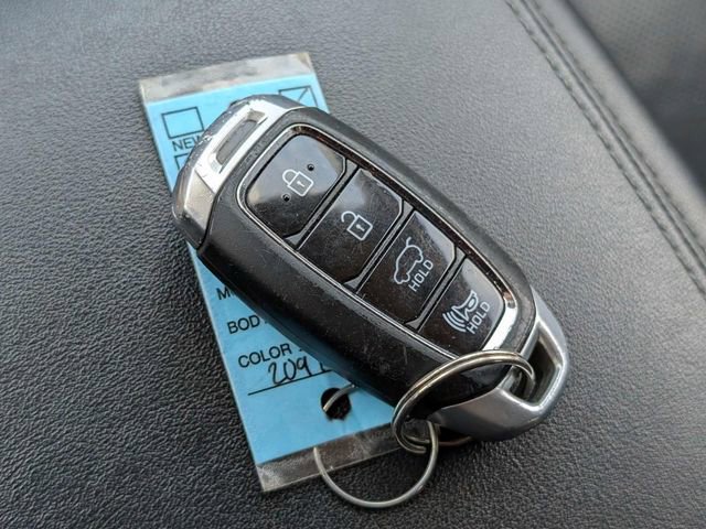 Used 2020 Hyundai Santa Fe Limited image 30