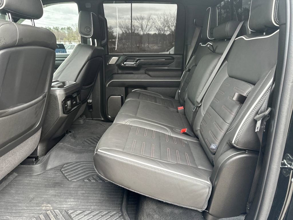 Used 2025 GMC Sierra 2500 AT4X w/ AT4X AEV Edition image 12