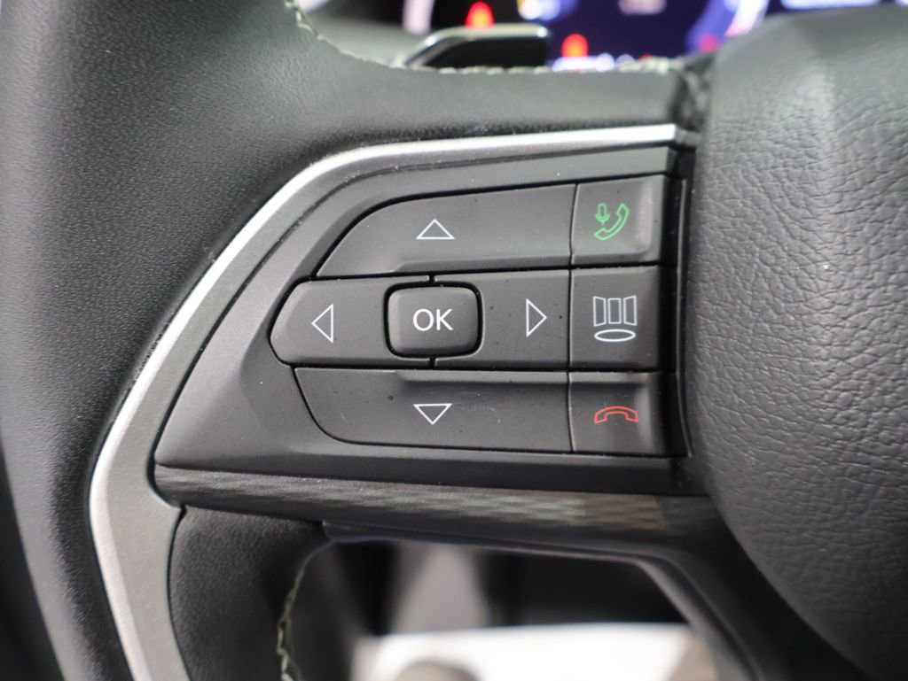 Used 2023 Jeep Grand Cherokee Laredo w/ Luxury Tech Group I AWD/4WD image 33