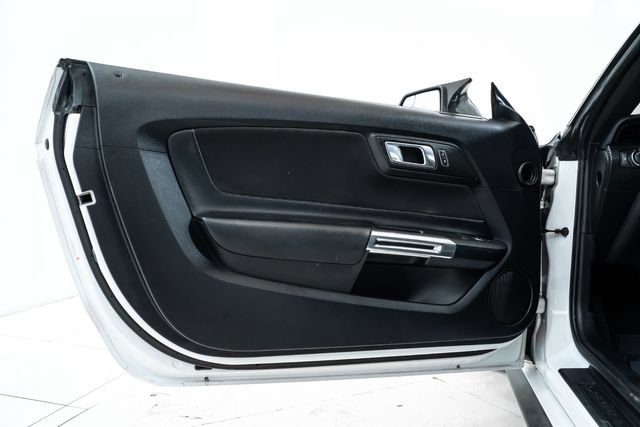 Used 2019 Ford Mustang Coupe w/ Black Accent Package RWD image 15