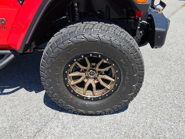 Used 2022 Jeep Wrangler Unlimited Rubicon w/ Dual Top Group AWD/4WD image 8