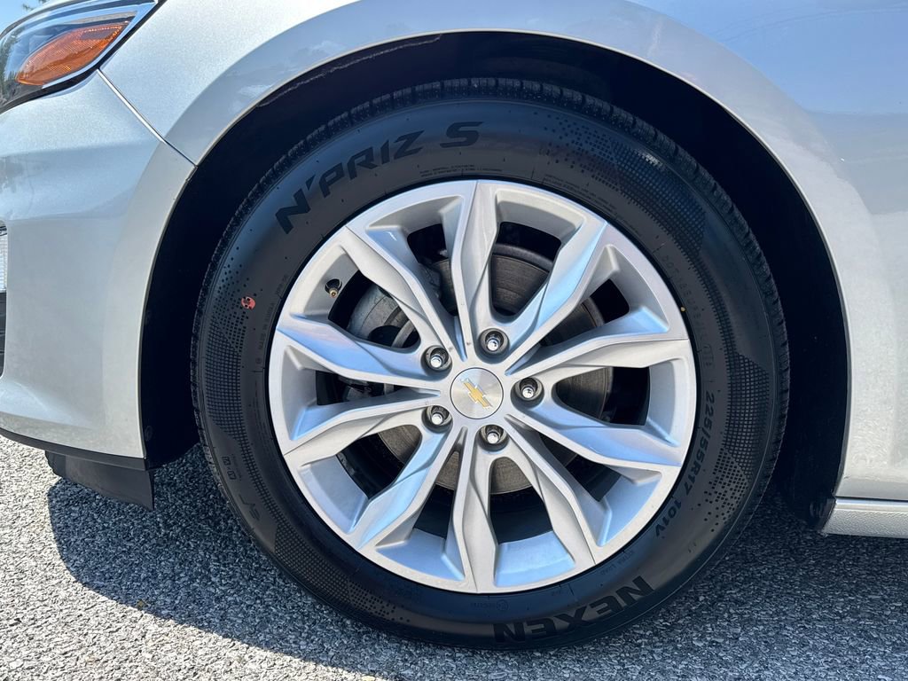 Used 2019 Chevrolet Malibu LT w/ Driver Confidence Package FWD image 27