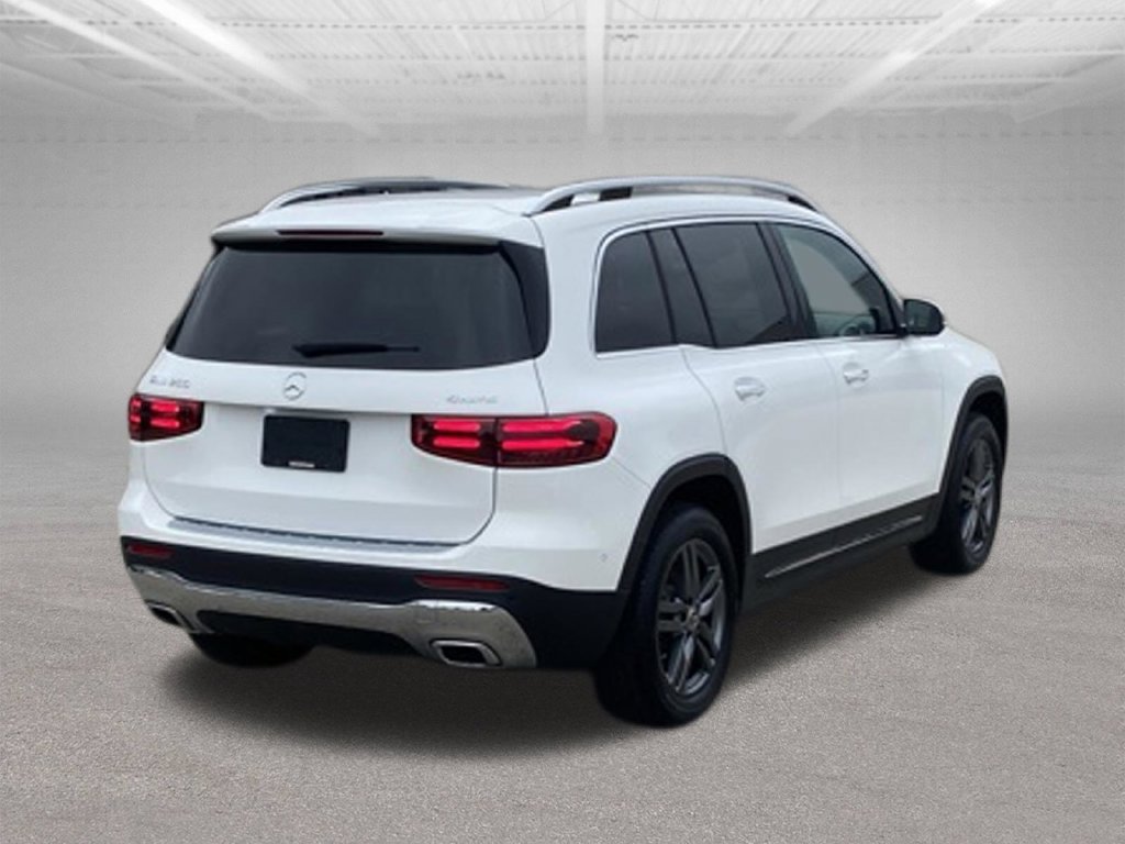 Used 2026 Mercedes-Benz GLB 250 4MATIC image 14
