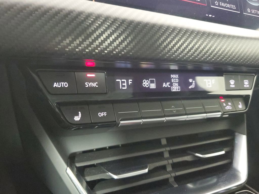 Used 2022 Audi e-tron GT Premium Plus w/ Performance Package image 26