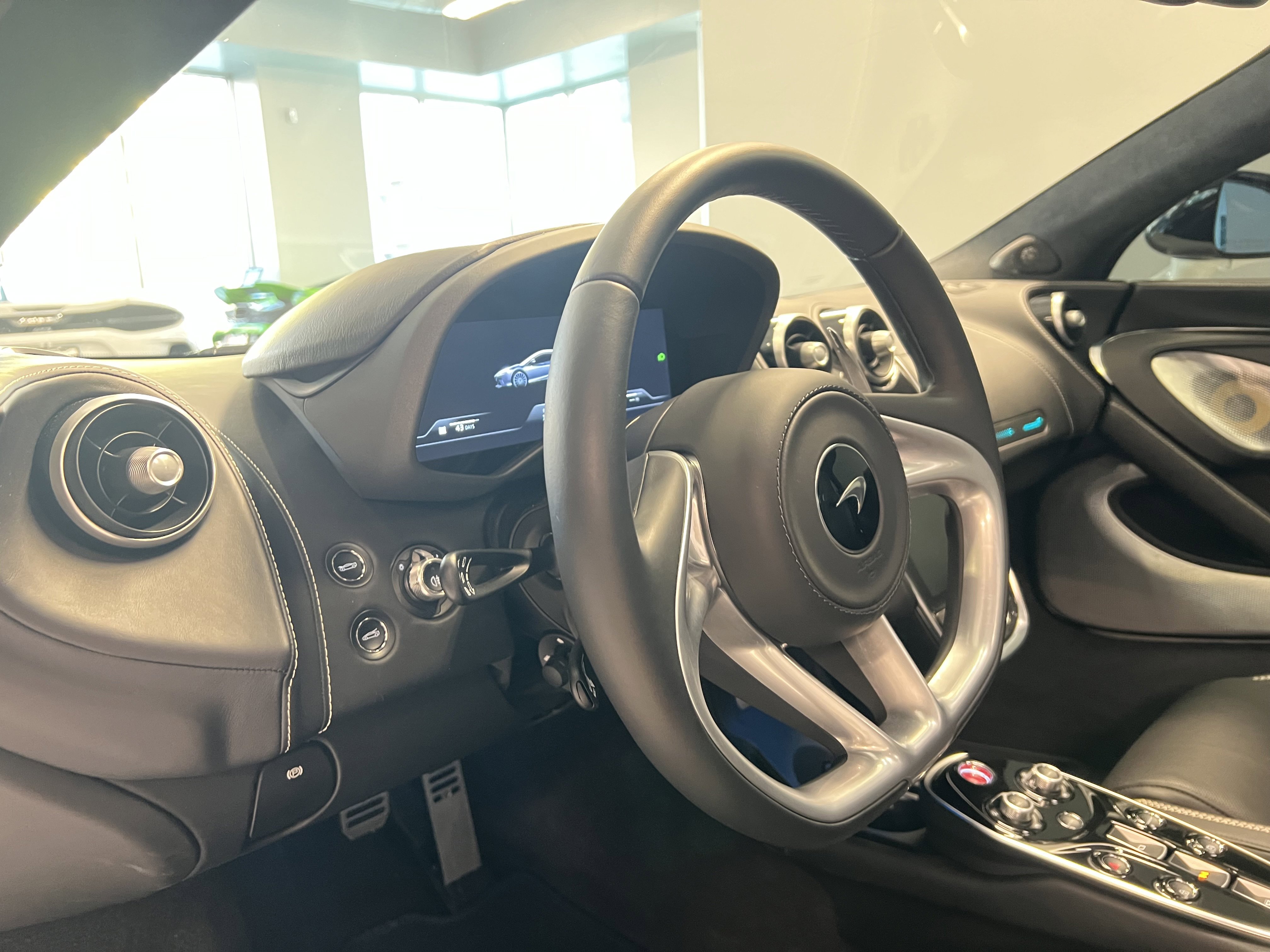 Used 2023 McLaren GT image 25