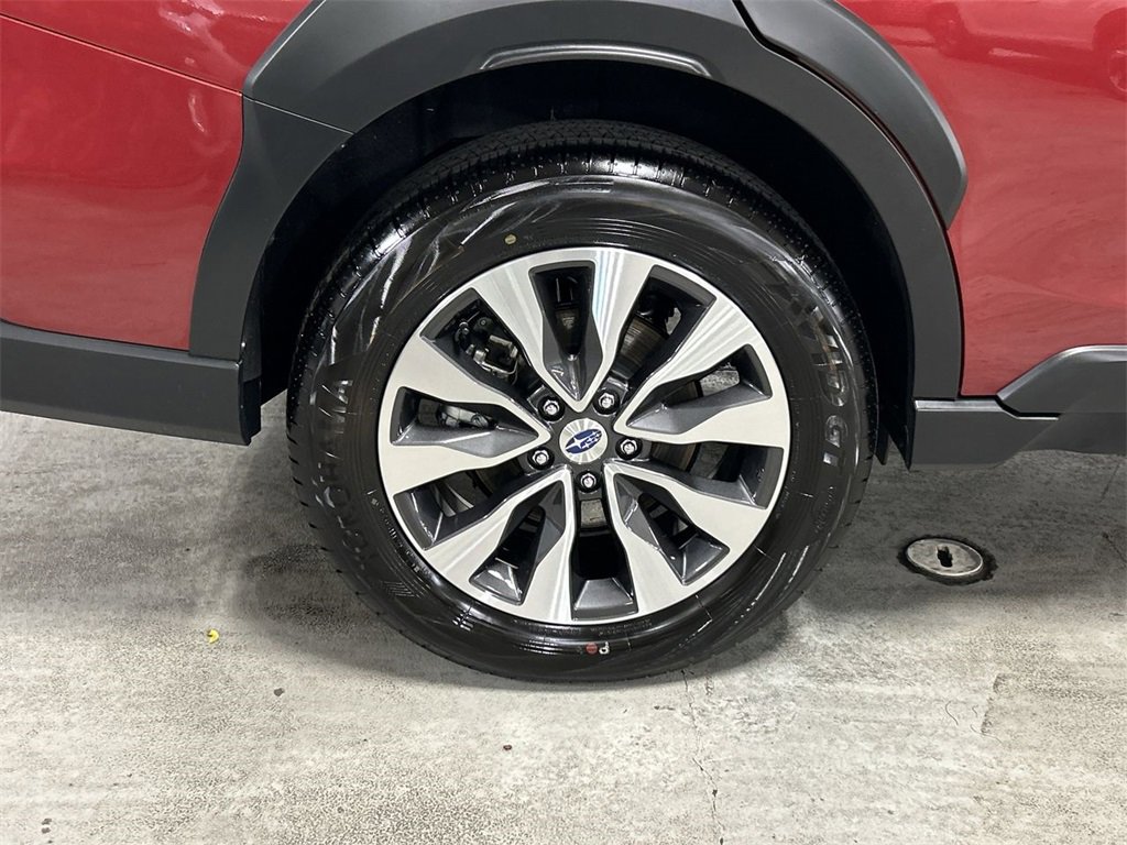 Certified 2025 Subaru Outback Limited image 12
