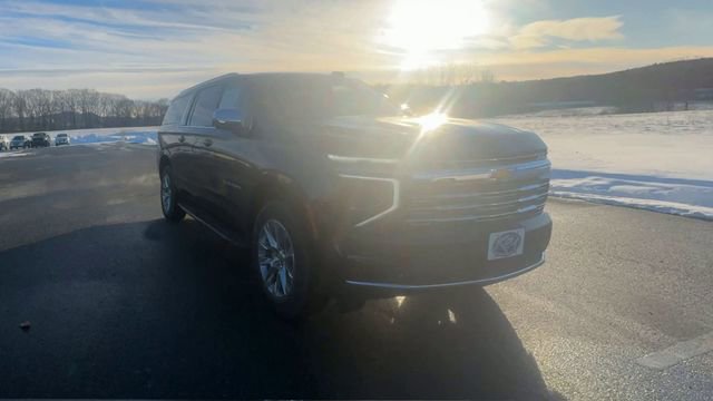New 2026 Chevrolet Suburban Premier image 5