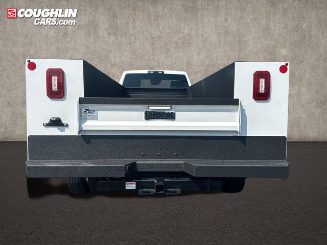 New 2026 RAM 5500 Tradesman w/ Chrome Appearance Group AWD/4WD image 8