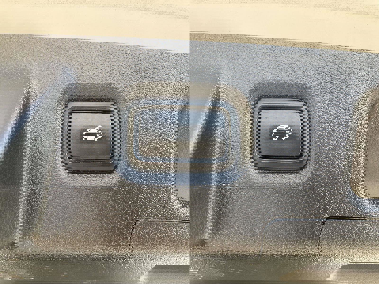 Used 2023 Hyundai Santa Fe Limited image 13