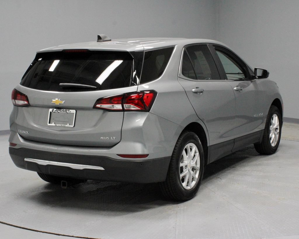 Used 2024 Chevrolet Equinox LT AWD/4WD image 11