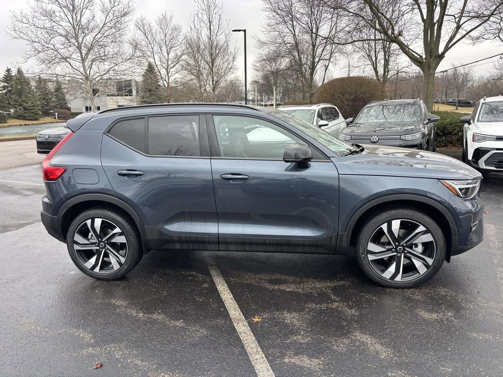 New 2026 Volvo XC40 B5 Plus w/ Protection Package Premier image 8