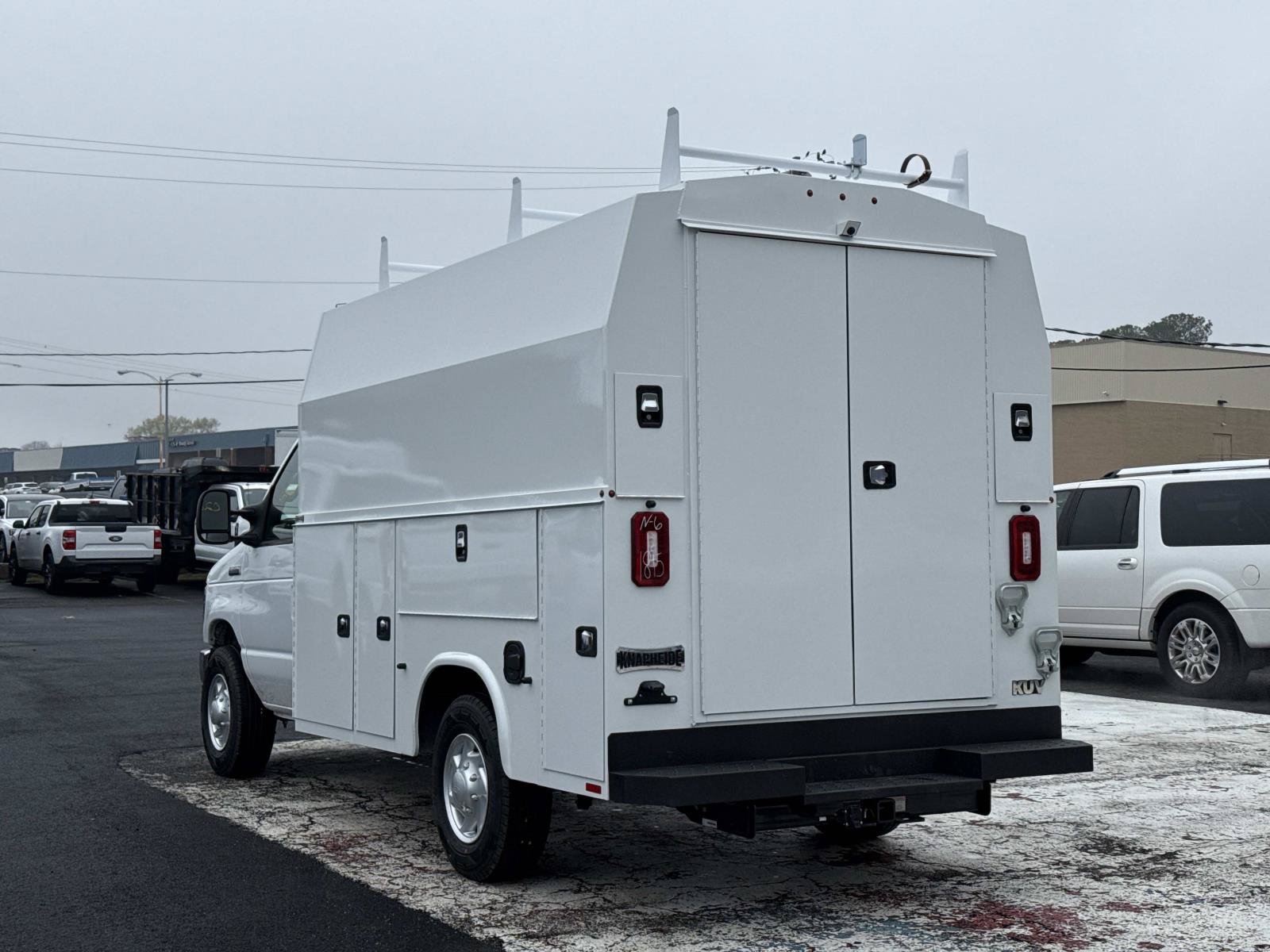 New 2026 Ford E-350 and Econoline 350 Super Duty w/ Power Equipment Group RWD image 5