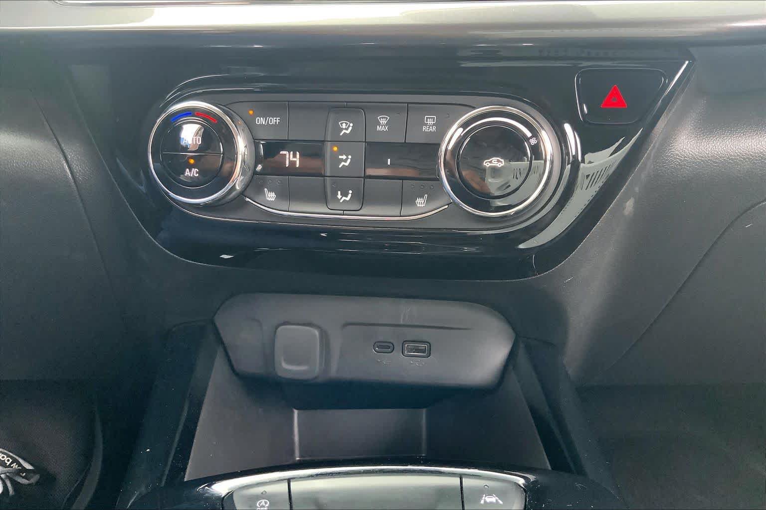 Used 2025 Chevrolet Trax ACTIV w/ Driver Confidence Package FWD image 32