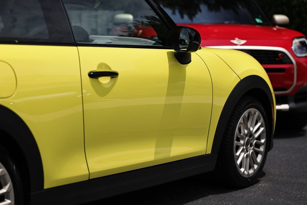 Used 2025 MINI Cooper S FWD image 8