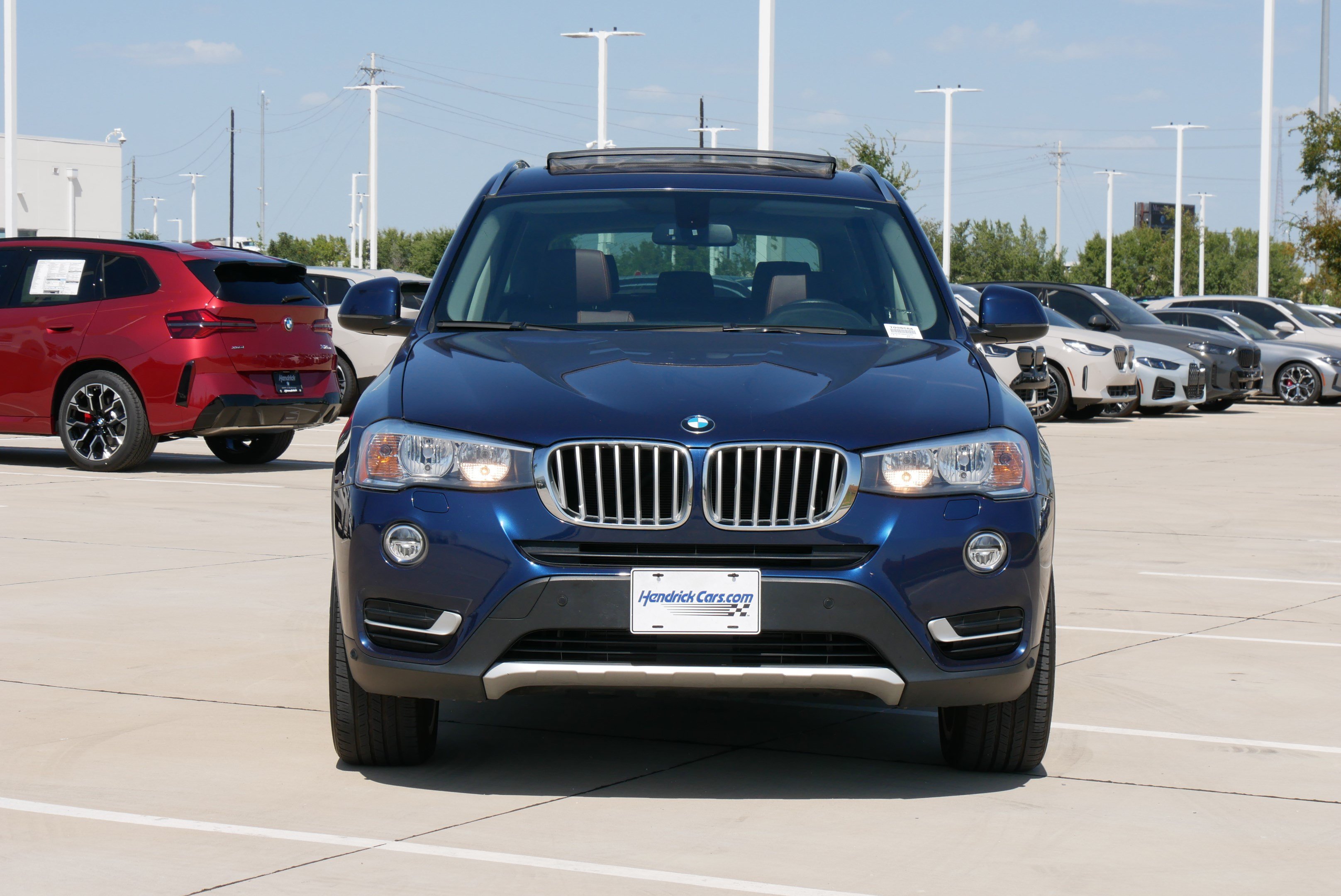 Used 2017 BMW X3 xDrive28i AWD/4WD image 3