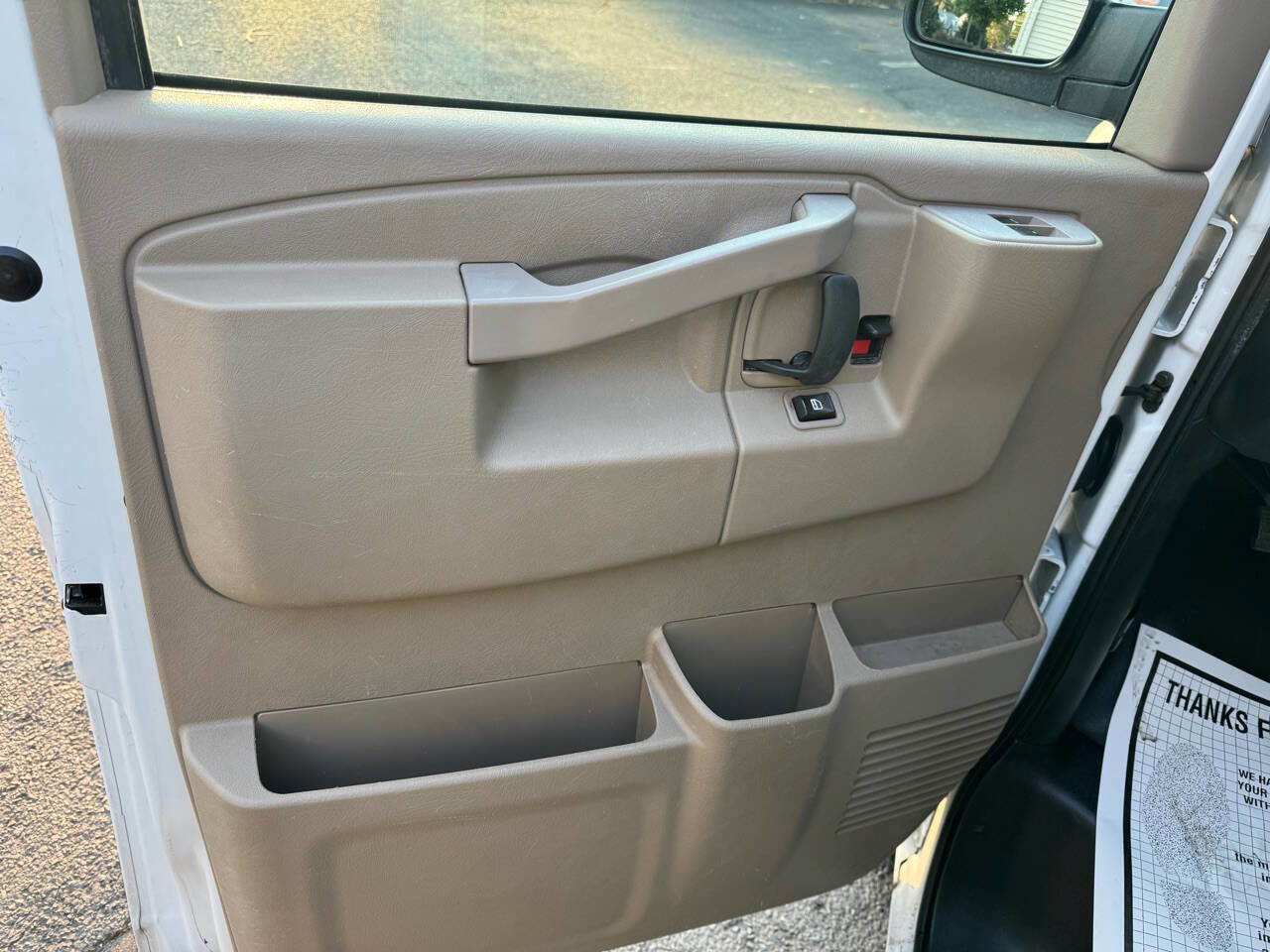 Used 2017 Chevrolet Express 2500 image 9