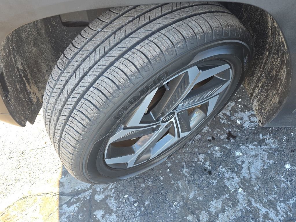 Used 2022 Hyundai Tucson Limited image 13