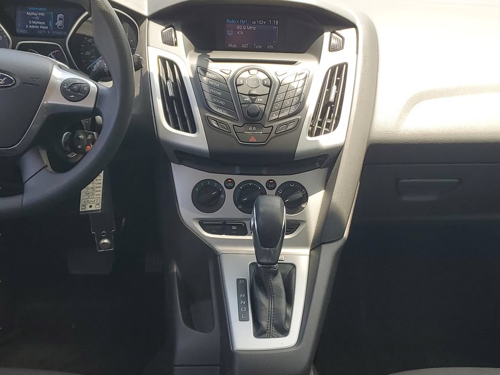 Used 2014 Ford Focus SE FWD image 15