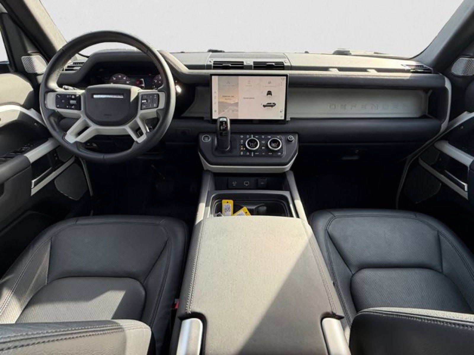 Used 2024 Land Rover Defender 130 S image 13