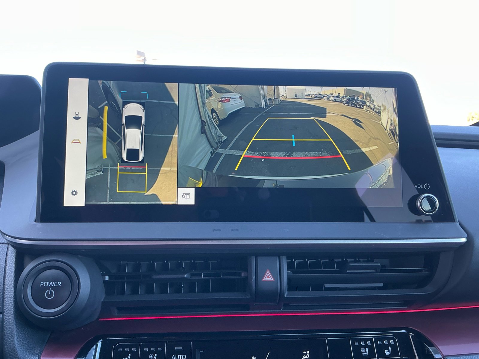 Used 2024 Toyota Prius Prime Premium w/ Advanced Technology Package image 29